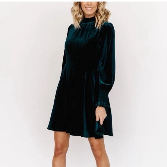 Baltic Born Dresses & Skirts - Baltic Born Tina Velvet Emerald Dress